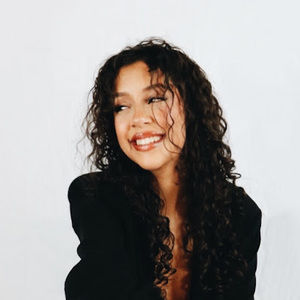 Meet your Posher, Isabela